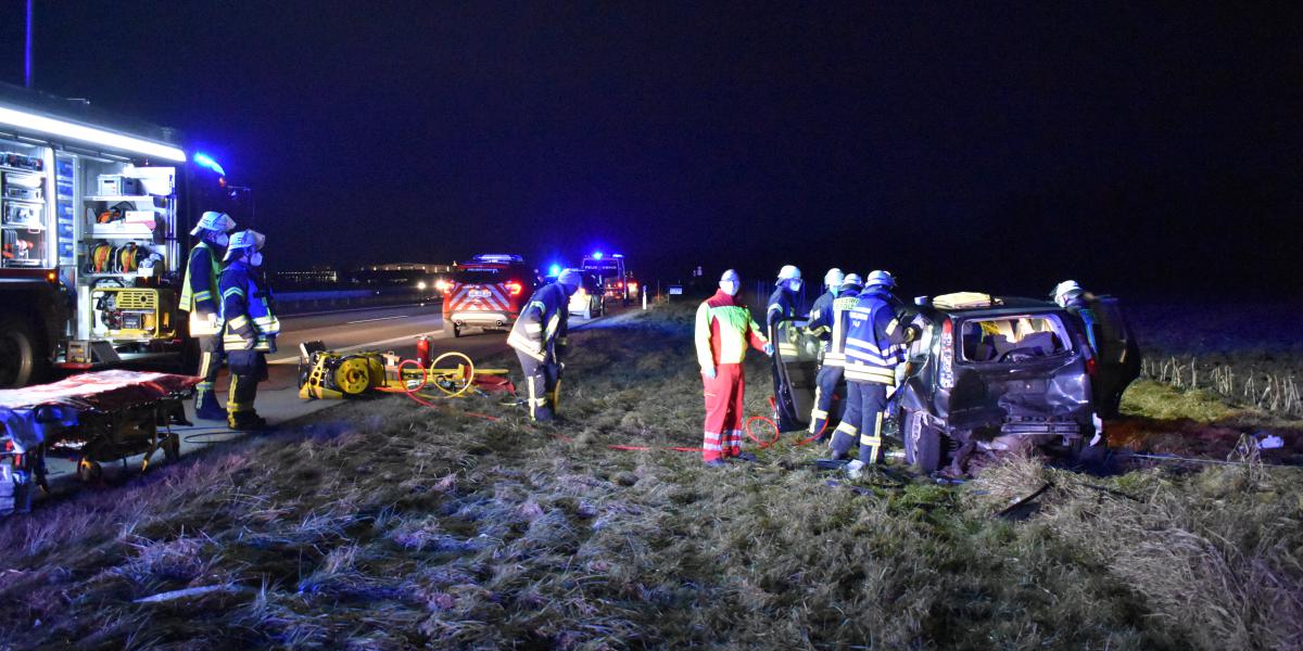 Technische Rettung nach Verkehrsunfall